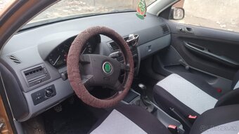 Škoda Fabia - 5