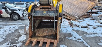 predam drviacu lyzicu MB CRUSHER BF135 - 5