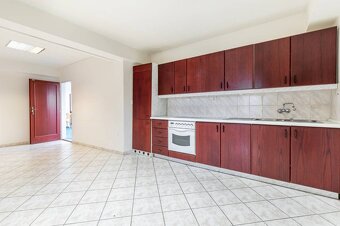 BC TOMÁŠIKOVA 35 - kancelárie - 233 m2, 1499 € s energiami. - 5