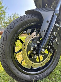 aprilia sr gt 125 - 5