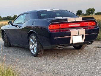 Dodge Challenger 2012 RT PLUS výbava 5.7 HEMI V8 - 5