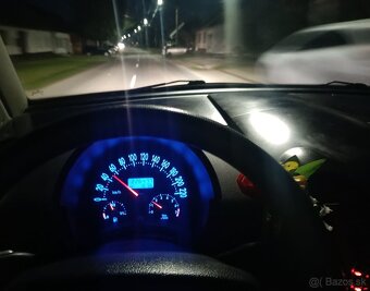 Predám Volkswagen NEW BEETLE 2.0 benzín+LPG r.v.1999 - 5