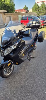 Suzuki Burgman AN 400 - 5