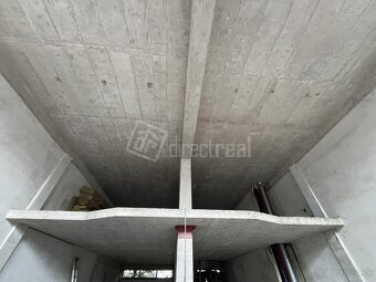 Stavba pred dokončením v centre mesta Lučenec - 5