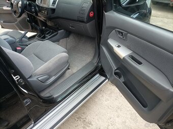 toyota Hilux 3.0 4x4 - 5
