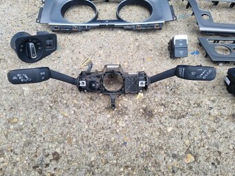 PREDAM DIELY INTERIERU VW GOLF 7 - 5