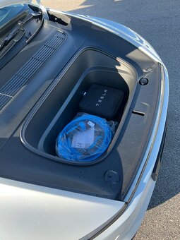 TESLA MODEL Y PREMIUM LONG RANGE ALL-WHEEL DRIVE - 5