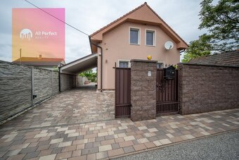 Na predaj rodinný dom s bazénom v Opoji - 5