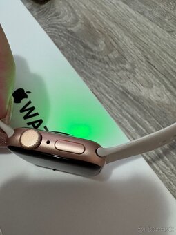 Apple Watch SE (A2351) – 40mm, Rose Gold - 5