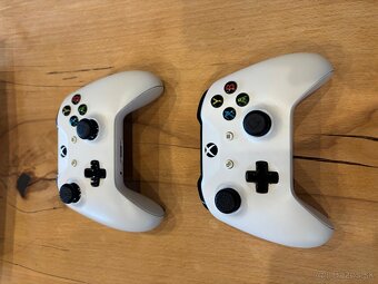 Xbox one S + dva ovládače + kinect kamera + hry - 5