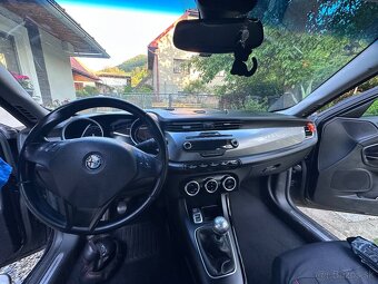 Alfa Romeo Giulietta 1.6 - 5