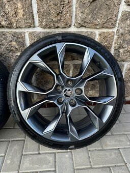 Letna sada Škoda Extreme r19 225/35 r19 - 5