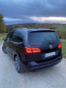 Volkswagen Sharan 2.0 TDi DSG HIGHLINE - 5