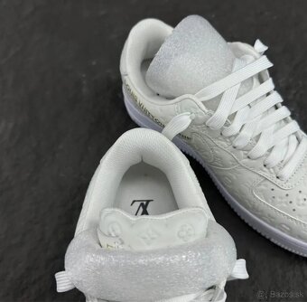 tenisky L V / N I K E - 5