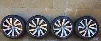 Predám zánovné zimné pneu 235/45 R18 Matador Nordicca - 5