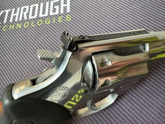 Predám revolver Taurus .22WMR - 5