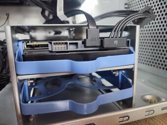 Starší Herný Lenovo Počítač Lenovo Legion Y520 Tower - 5
