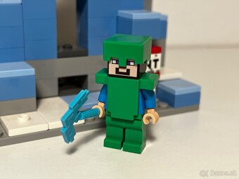 LEGO Minecraft 21243 Ľadové hory - 5