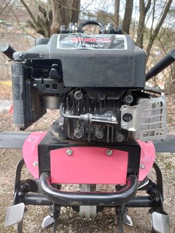 KULTIVÁTOR Briggs & Stratton Series 650 motorom - 5