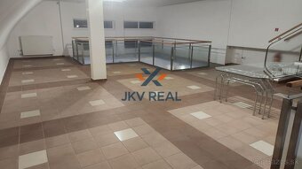 Reprezentatívny 3-poschodový priestor na prenájom – ideálny - 5
