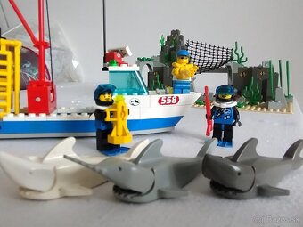 LEGO System 6558 Shark Cage Cove - 5