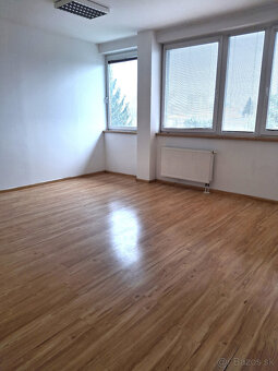 Prenájom kancelárií o výmere 80 m2 ul. Bytčická - 5