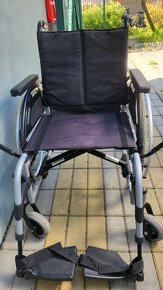 invalidny vozík 49cm odľahčený puklice - 5