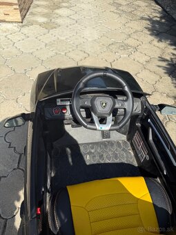 Detské elektrické autíčko Urus - 5
