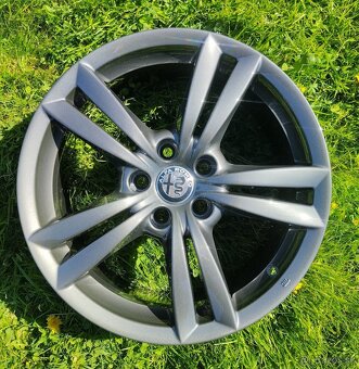 ALU KOLESÁ ALFA GIULIETTA 5X110 R17' - 5