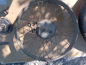 Predám kompletné kolesá na čz 125 T - 5