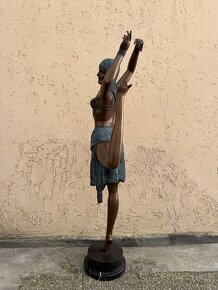 VELKÁ BRONZOVÁ SOCHA - TANEČNICE 167 cm - 5