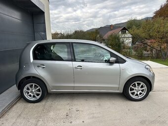 Volkswagen UP 1.0 75k high up - 5