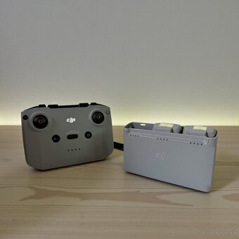 Predám DJI Mini 2 Fly More Combo - 5