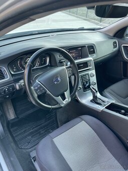Volvo V60 Momentum AT6. ZNÍŽENÁ CENA - 5