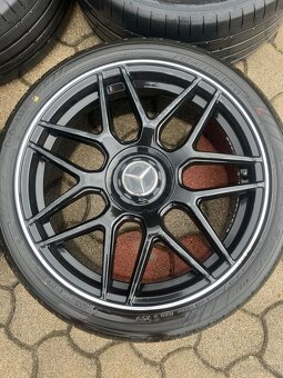 Mercedes W205 R19 elektrony - 5