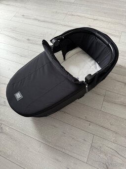 CYBEX Platinum Priam Lux Carry Cot - 5