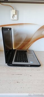 TOSHIBA Satelite L300 - 5
