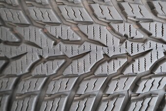 PREDÁM zimné pneumatiky Nokian WR Snowproof 185/60/15 - 5