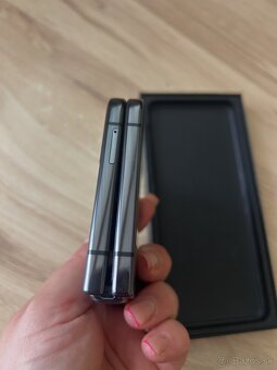 Samsung Z flip4 - 5