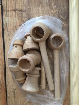 Drevená garniza 315cm, cena 15 € - 5