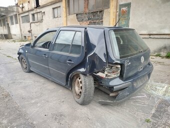Volkswagen golf 4 1.6 16v 77kw BCB benzín - 5