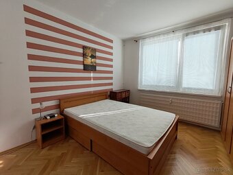 Predám 3izb byt Nitra - Chrenová 3 - 5