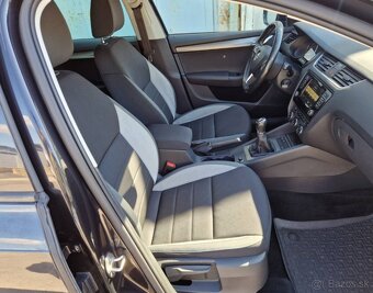 Škoda Octavia Combi 2.0 TDI Elegance/Style - 5