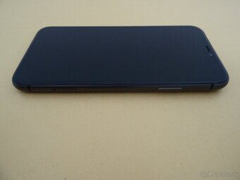 iPhone 11 64GB BLACK - ZÁRUKA 1 ROK - 100% BATERIA - 5