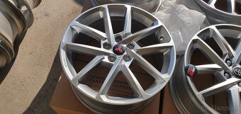 Toyota nissan renault suzuki honda 5x114,3 r18 - 5