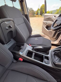 Moja milovaná Ford Kuga 1.5 EcoBoost Trend (2017) 🚗 - 5