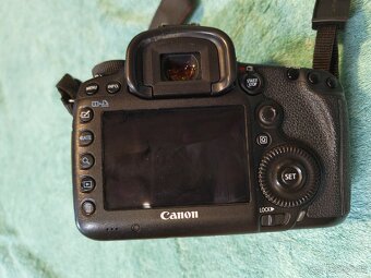 Canon 5d Mark III + Canon 50mm 1.8 STM - 5