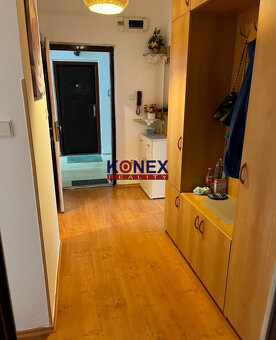 Na predaj kompletne zariadený 3-izbový byt v Snine - 5