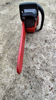 Motorová píla Jonsered - 5