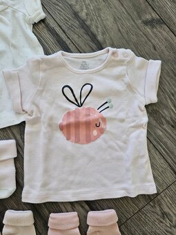 Balíček oblečenia pre dievčatko veľ. 56 - 5